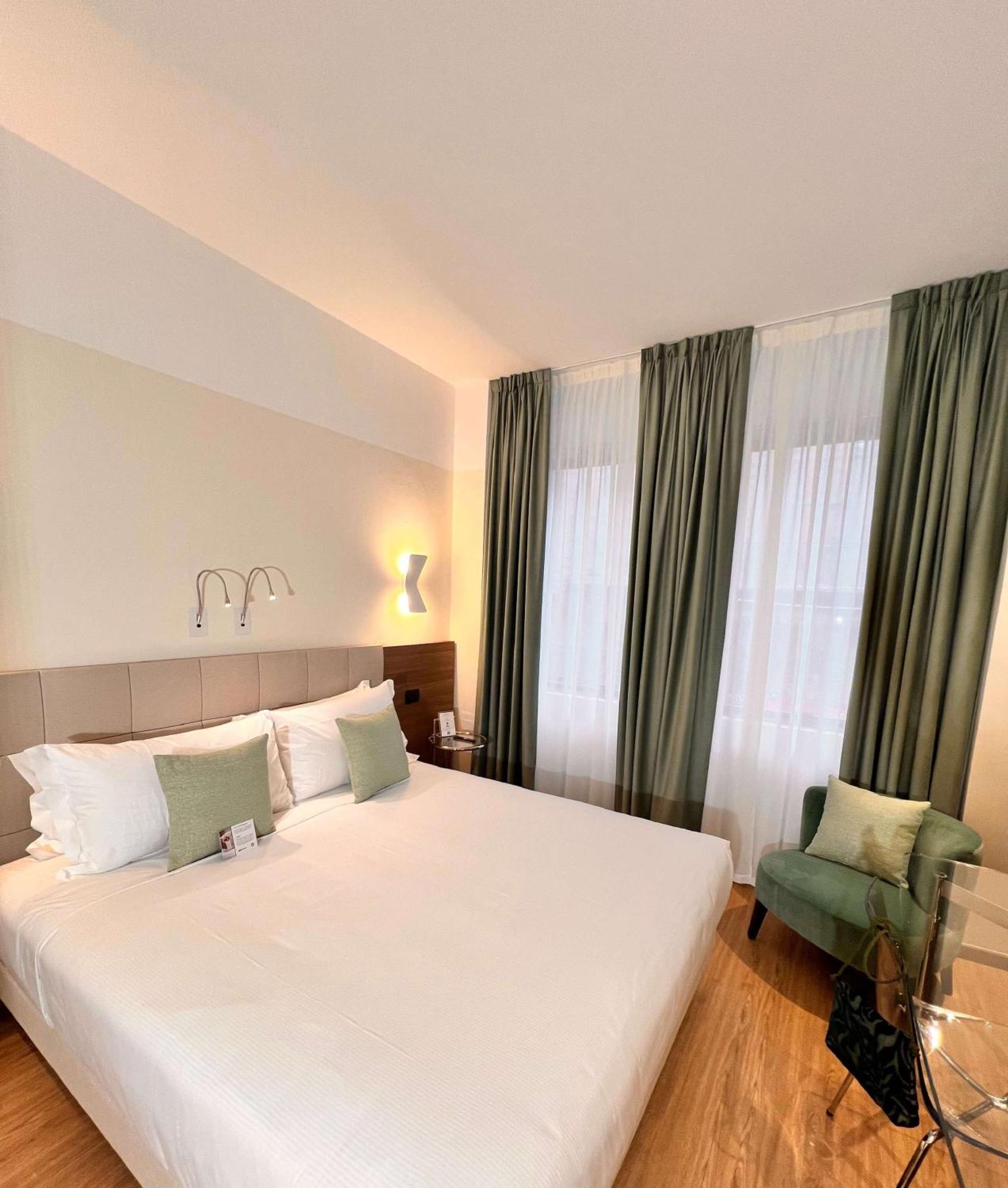 Western 4* Milán