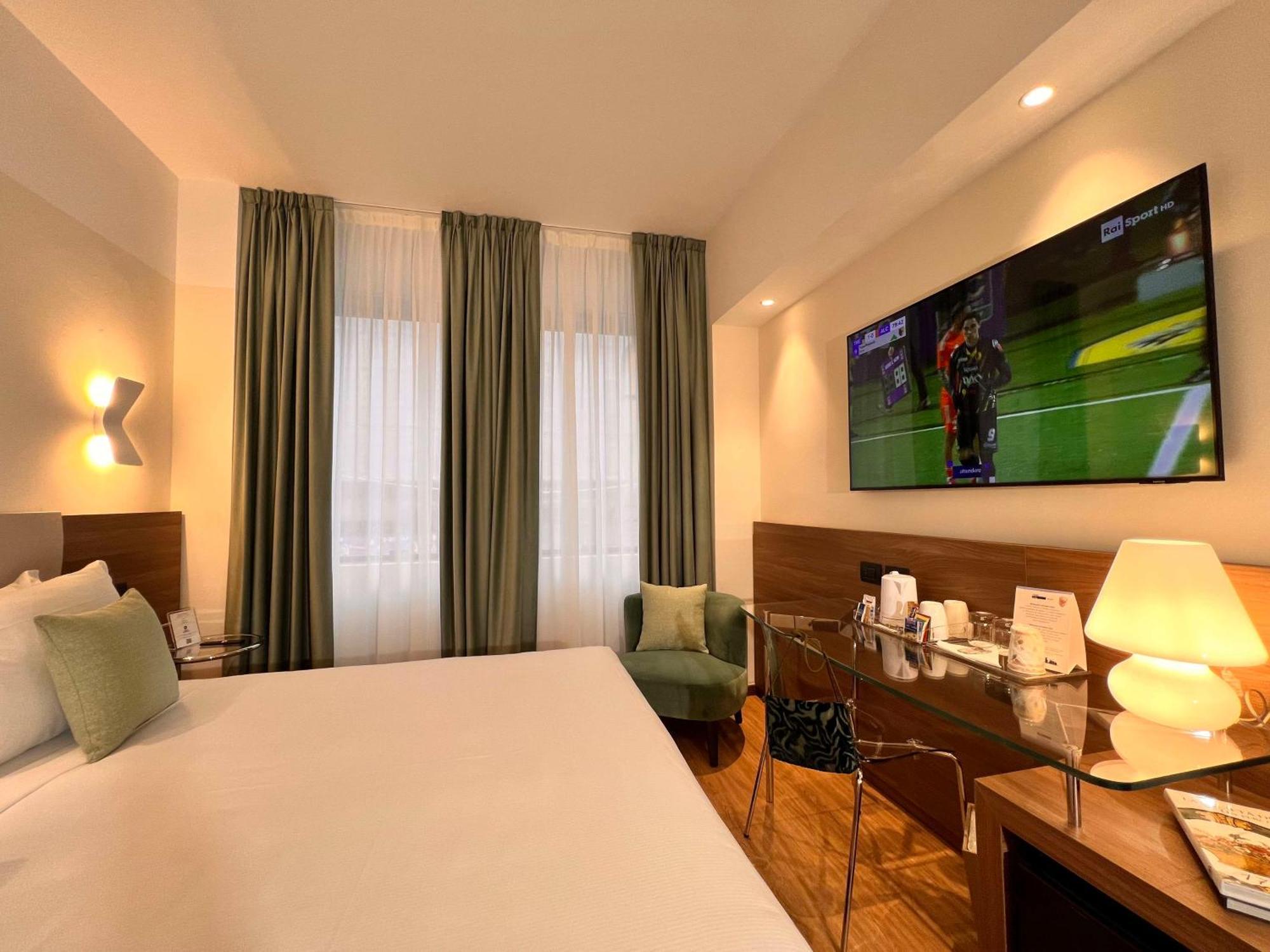 Western 4* Milán